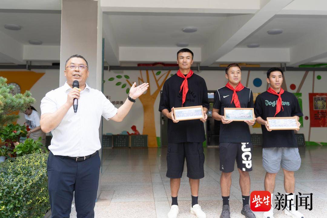 收获一批, 这三位在职, src